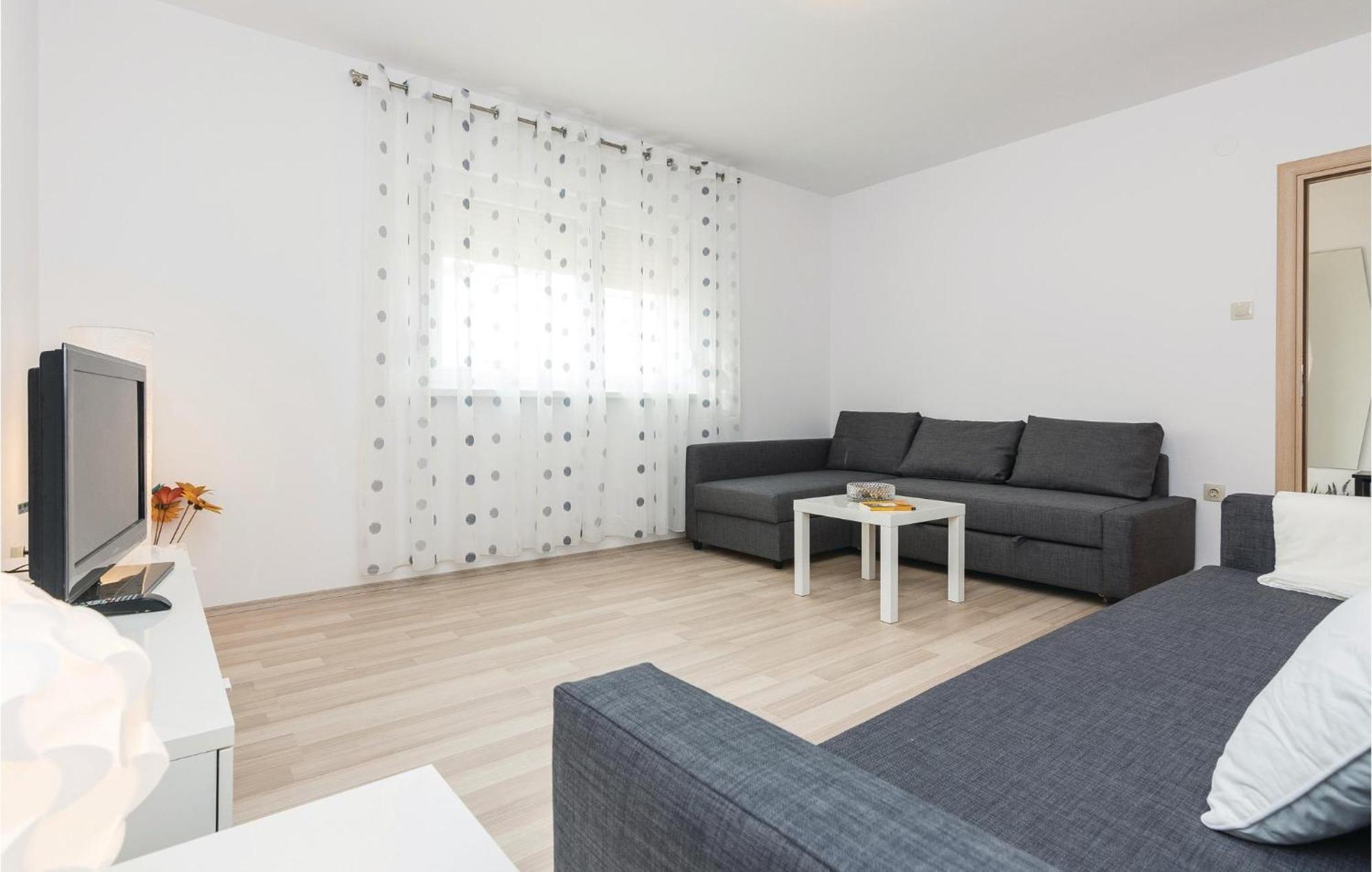 Stunning Home In Zadar With Kitchen Eksteriør bilde